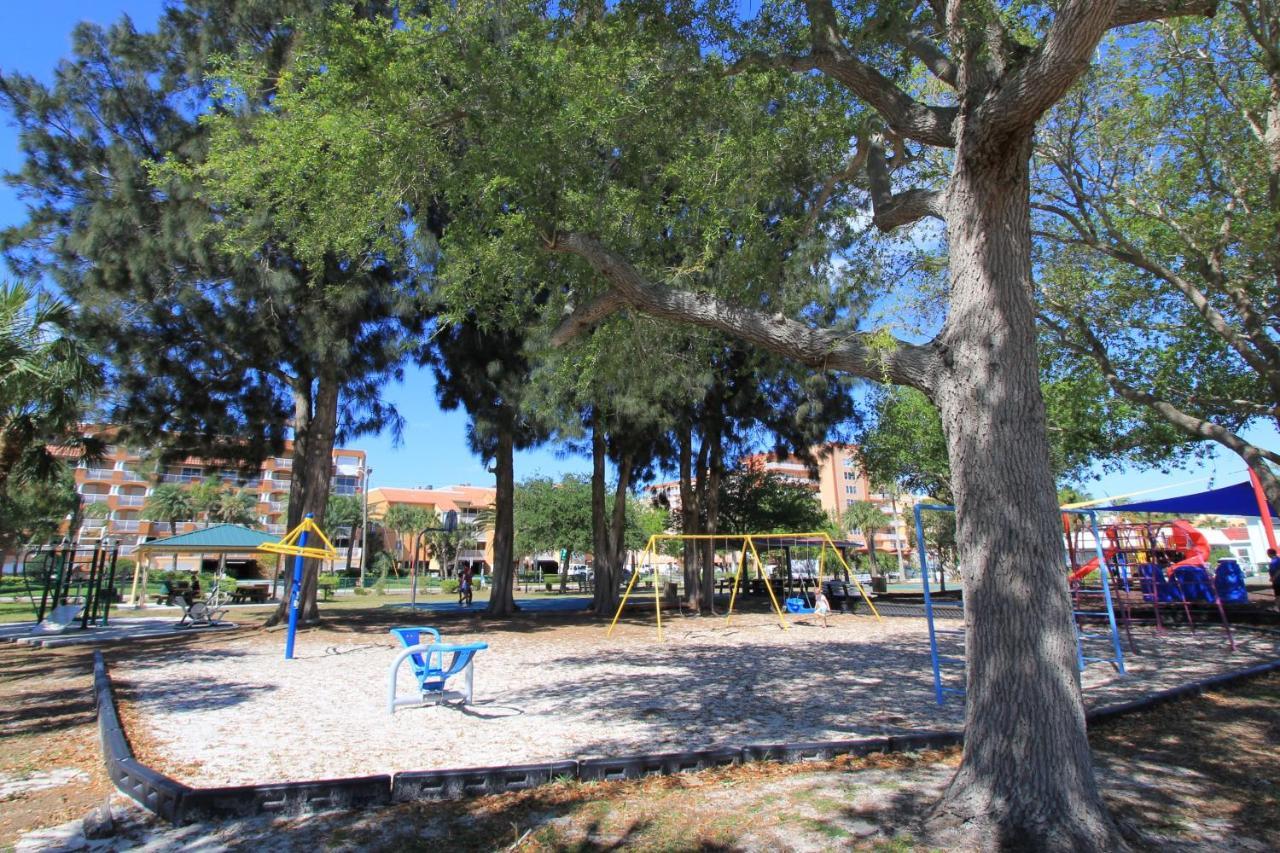 Royal Orleans 111 Appartement St. Pete Beach Buitenkant foto